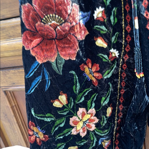 Farm Rio Macaw Garden Velvet Pants - Picture 6 of 8